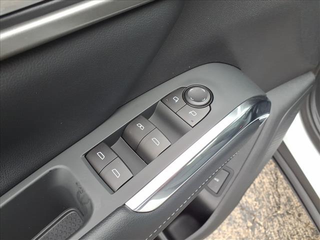 new 2026 Chevrolet Traverse car, priced at $42,821