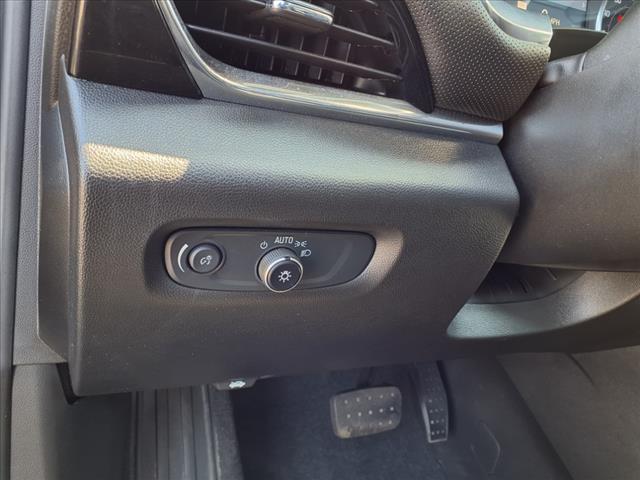 used 2023 Chevrolet Traverse car, priced at $33,620