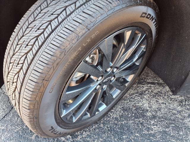 used 2023 Chevrolet Traverse car, priced at $33,620