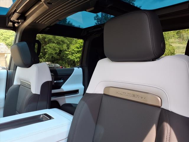 new 2025 GMC HUMMER EV Pickup car, priced at $99,610