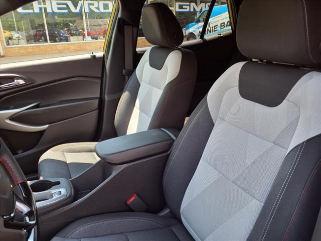 new 2025 Chevrolet Trax car, priced at $23,706
