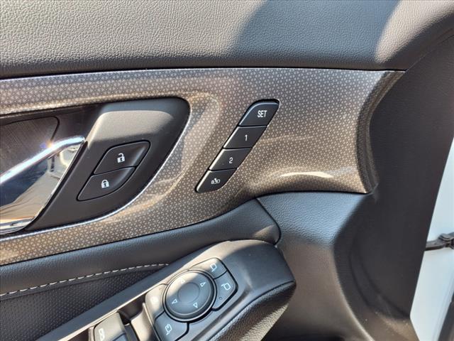 used 2023 Chevrolet Traverse car, priced at $40,360