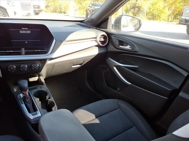 used 2025 Chevrolet Trax car, priced at $22,650