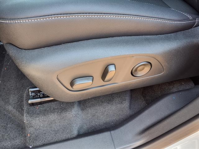 new 2026 Chevrolet Traverse car, priced at $42,384