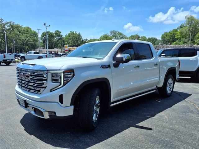 new 2025 GMC Sierra 1500 car, priced at $71,170
