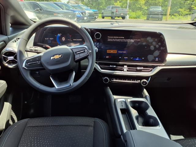 new 2025 Chevrolet Equinox EV car, priced at $33,490