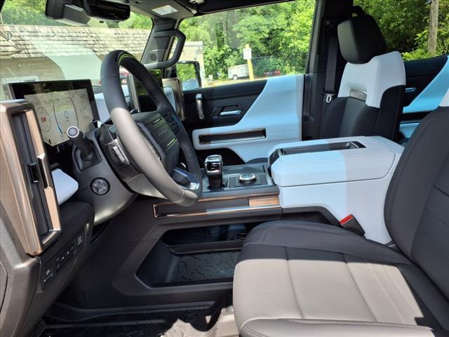 new 2025 GMC HUMMER EV SUV car, priced at $101,684