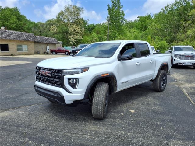 new 2025 GMC Canyon car, priced at $40,995