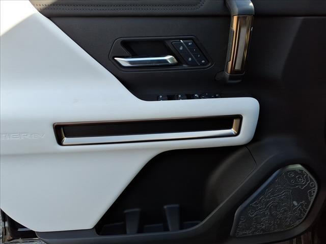 new 2025 GMC HUMMER EV Pickup car, priced at $100,915