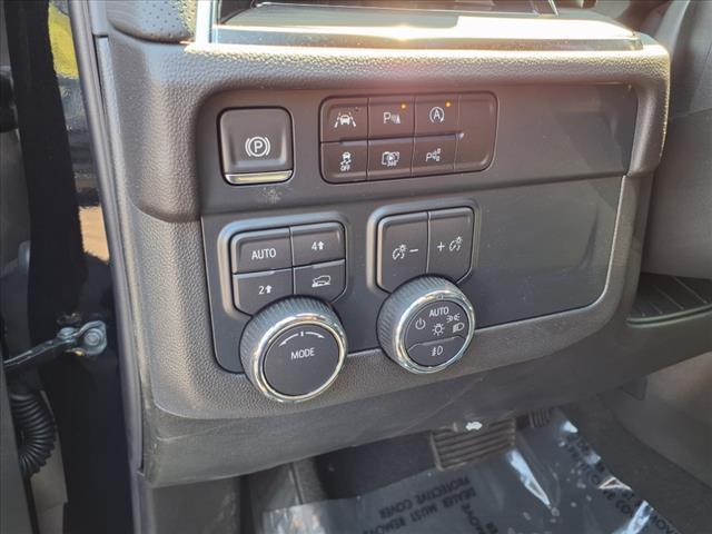 new 2025 Chevrolet Suburban car, priced at $83,095