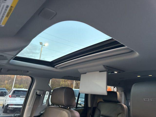 used 2019 GMC Yukon car, priced at $36,930