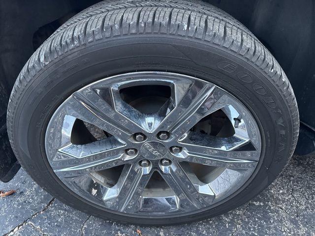 used 2019 GMC Yukon car, priced at $36,930