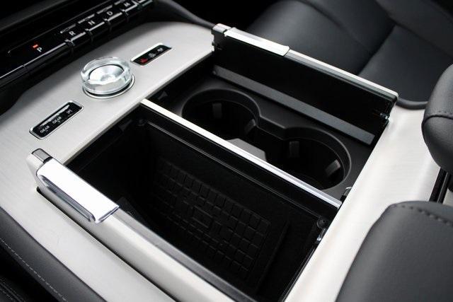 new 2025 Lincoln Navigator L car, priced at $113,270