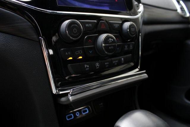 used 2019 Jeep Grand Cherokee car, priced at $17,500