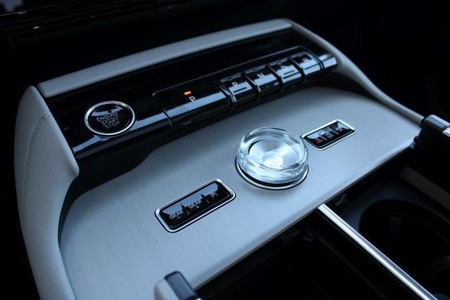 new 2025 Lincoln Navigator car, priced at $100,162