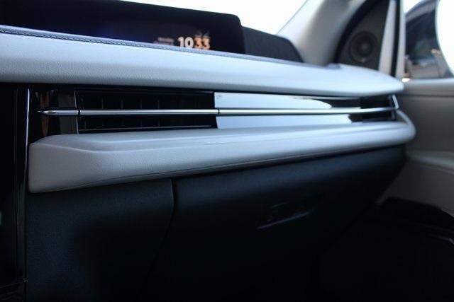 new 2025 Lincoln Navigator car, priced at $100,162
