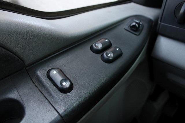 used 2005 Ford F-250 car, priced at $10,000