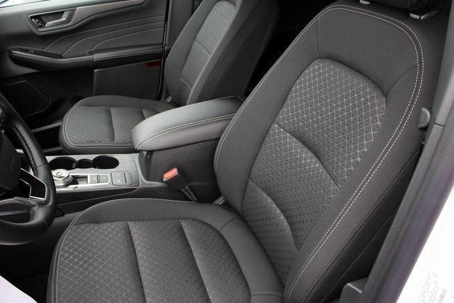 new 2025 Ford Escape car, priced at $30,546