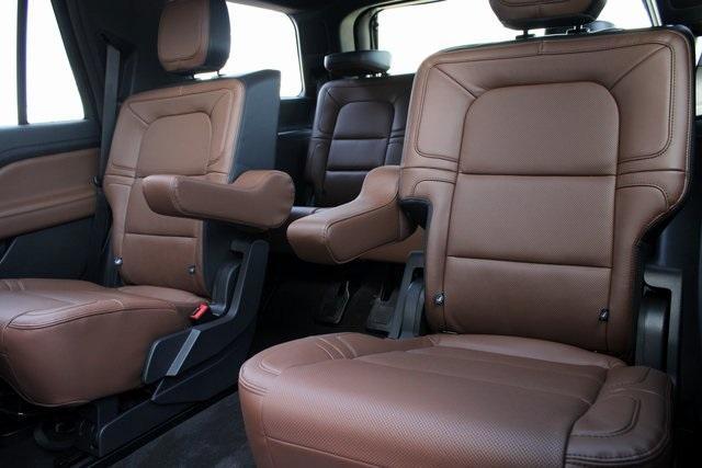 new 2024 Lincoln Navigator car, priced at $90,110