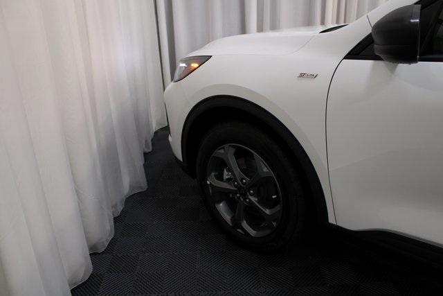 new 2025 Ford Escape car, priced at $35,079