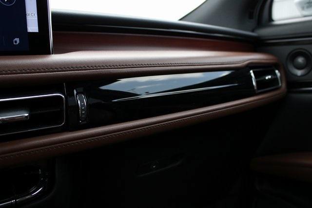 used 2022 Lincoln Nautilus car, priced at $34,000