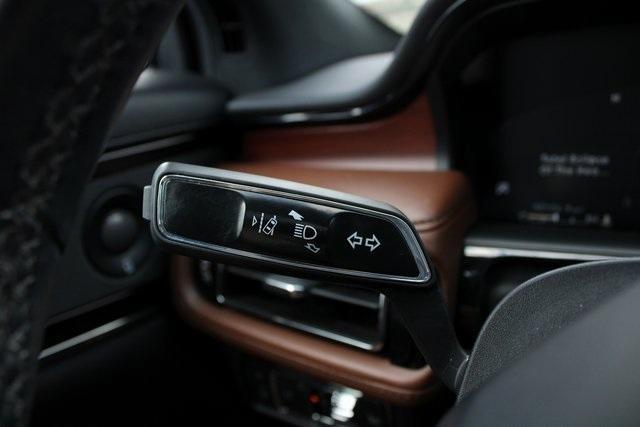 used 2022 Lincoln Nautilus car, priced at $34,000