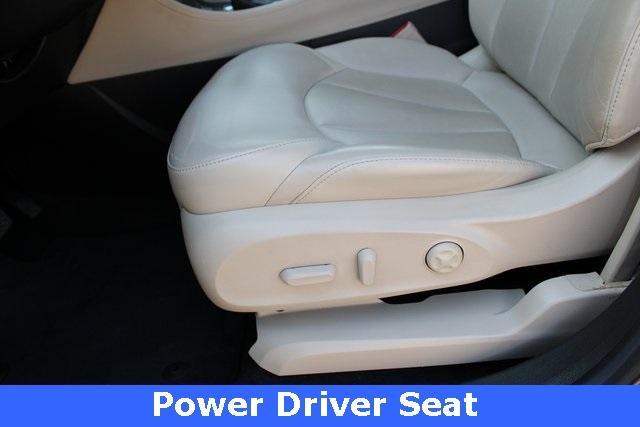 used 2019 Buick Envision car, priced at $16,000