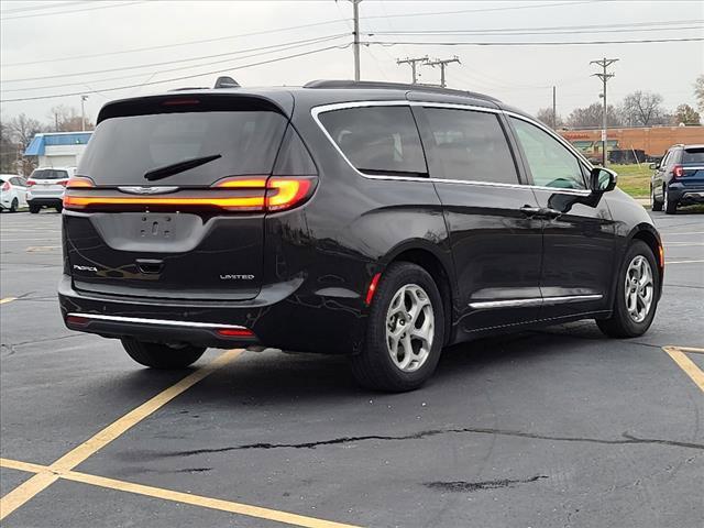 used 2022 Chrysler Pacifica car, priced at $26,126