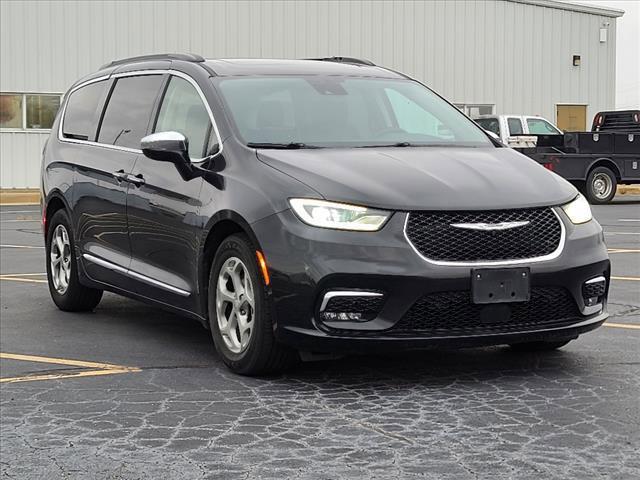 used 2022 Chrysler Pacifica car, priced at $26,126