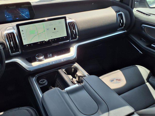 new 2025 Ford Expedition car, priced at $80,055