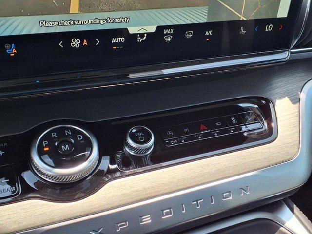 new 2025 Ford Expedition car, priced at $80,055