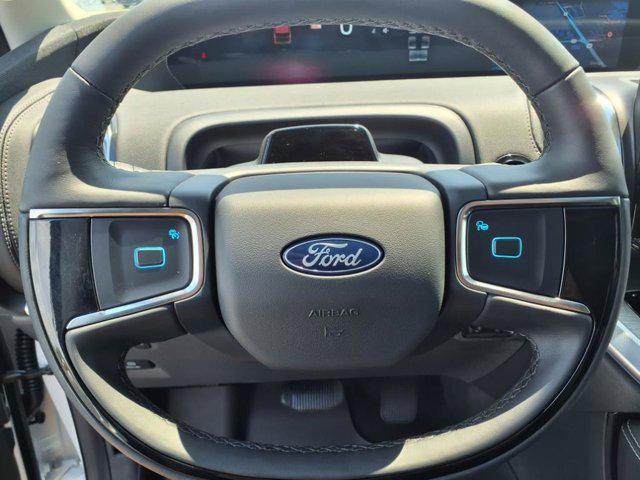 new 2025 Ford Expedition car, priced at $80,055