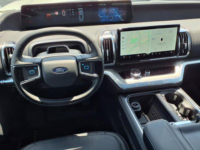 new 2025 Ford Expedition car, priced at $80,055