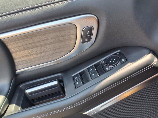 new 2025 Ford Expedition car, priced at $80,055