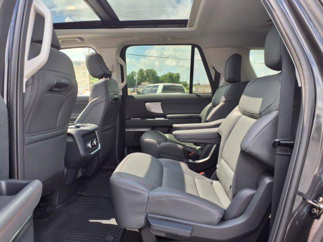 new 2025 Ford Expedition Max car, priced at $75,035