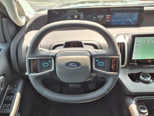 new 2025 Ford Expedition Max car, priced at $75,035