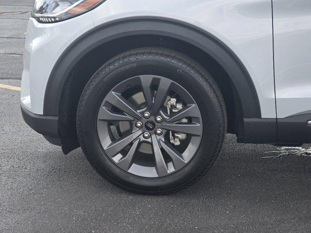 new 2025 Ford Explorer car, priced at $48,185