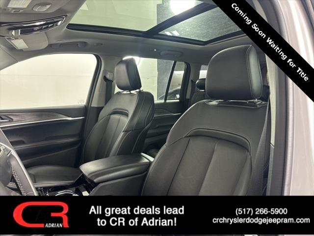 used 2023 Jeep Grand Cherokee car, priced at $38,995