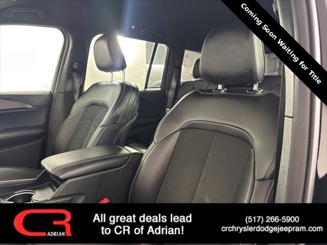 used 2024 Jeep Grand Cherokee car, priced at $39,995