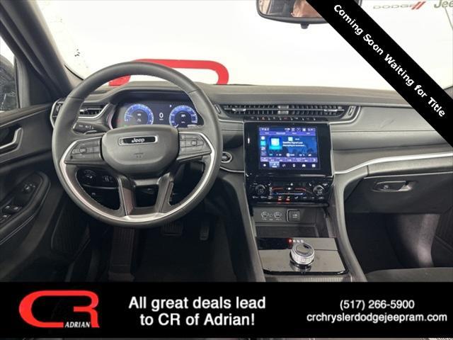 used 2024 Jeep Grand Cherokee car, priced at $39,995