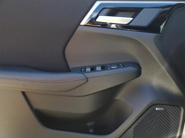 new 2025 Mitsubishi Outlander car, priced at $32,060