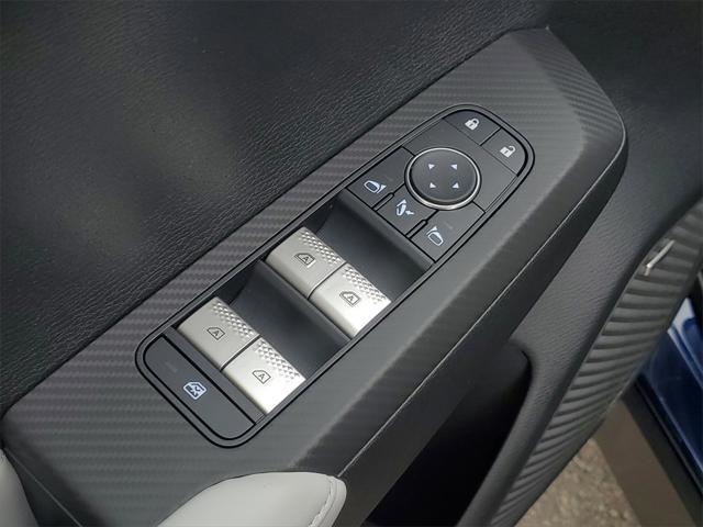new 2025 Mitsubishi Outlander car, priced at $40,680