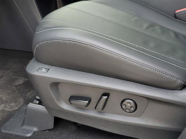 new 2025 INFINITI QX60 car, priced at $60,308