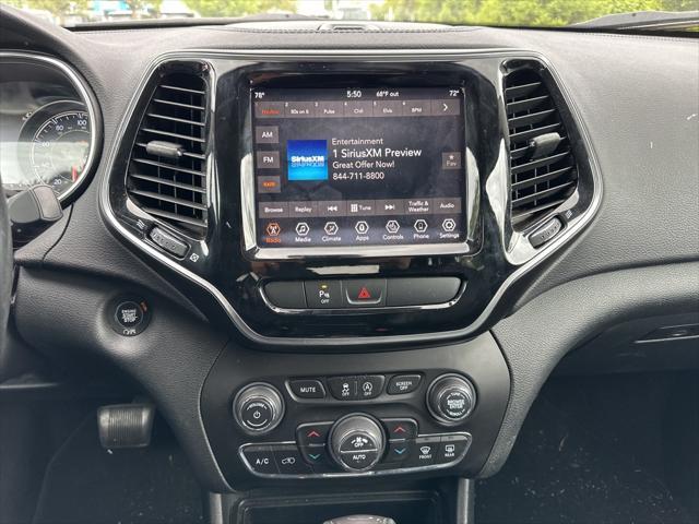 used 2019 Jeep Cherokee car, priced at $15,895
