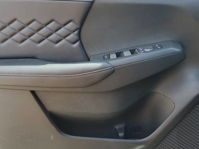 new 2025 Mitsubishi Outlander PHEV car, priced at $50,690