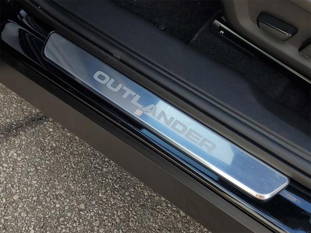 new 2025 Mitsubishi Outlander PHEV car, priced at $50,690