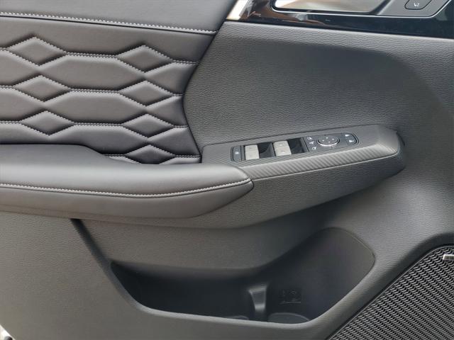 new 2025 Mitsubishi Outlander car, priced at $40,680