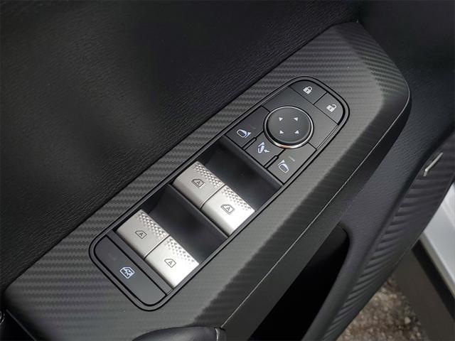 new 2025 Mitsubishi Outlander car, priced at $40,680