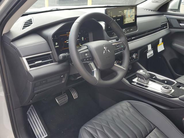 new 2025 Mitsubishi Outlander car, priced at $40,680