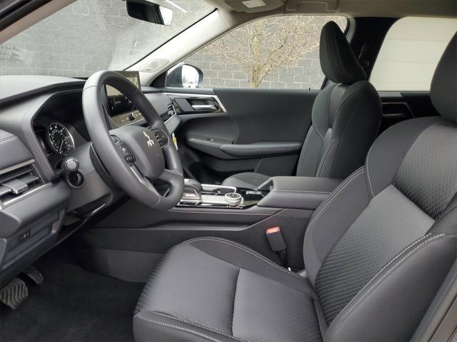 new 2025 Mitsubishi Outlander car, priced at $33,870